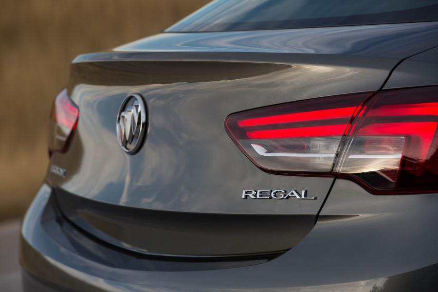 Детали экстерьера Buick Regal Sportback 2017 года  (NA) (фото 40 из 42)